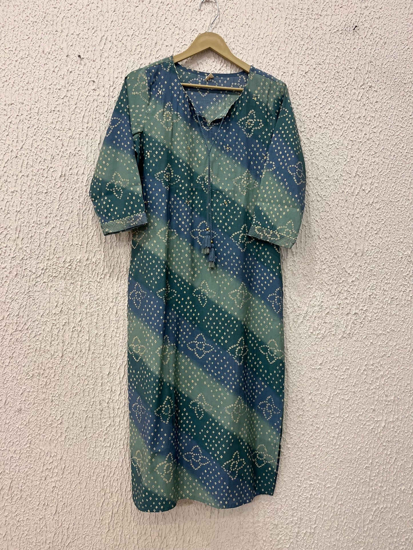 Pink/Blue Bandej print muslin Kurta.
