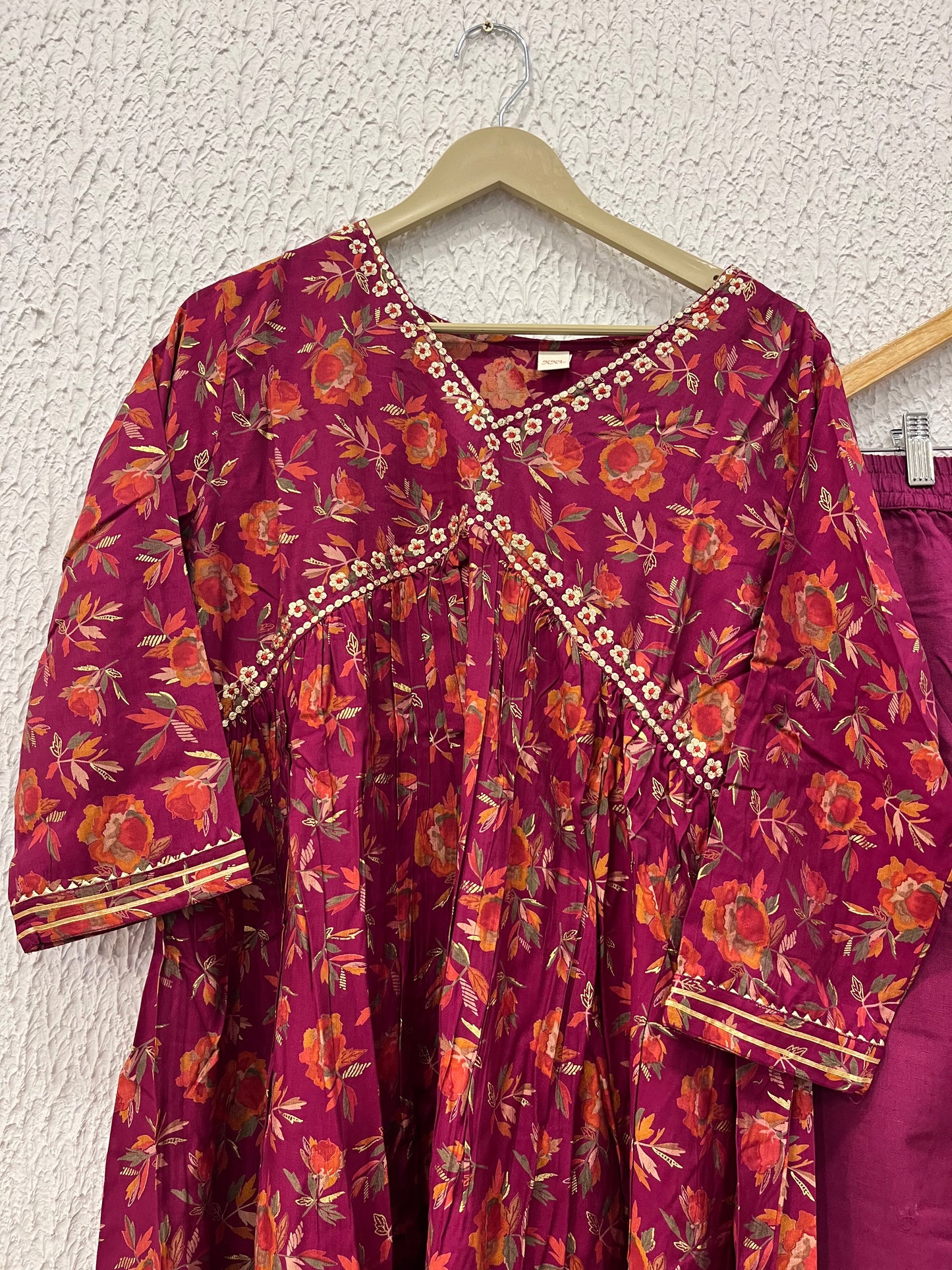 Maroon & Blue Floral printed Muslin kurta set with embroidery