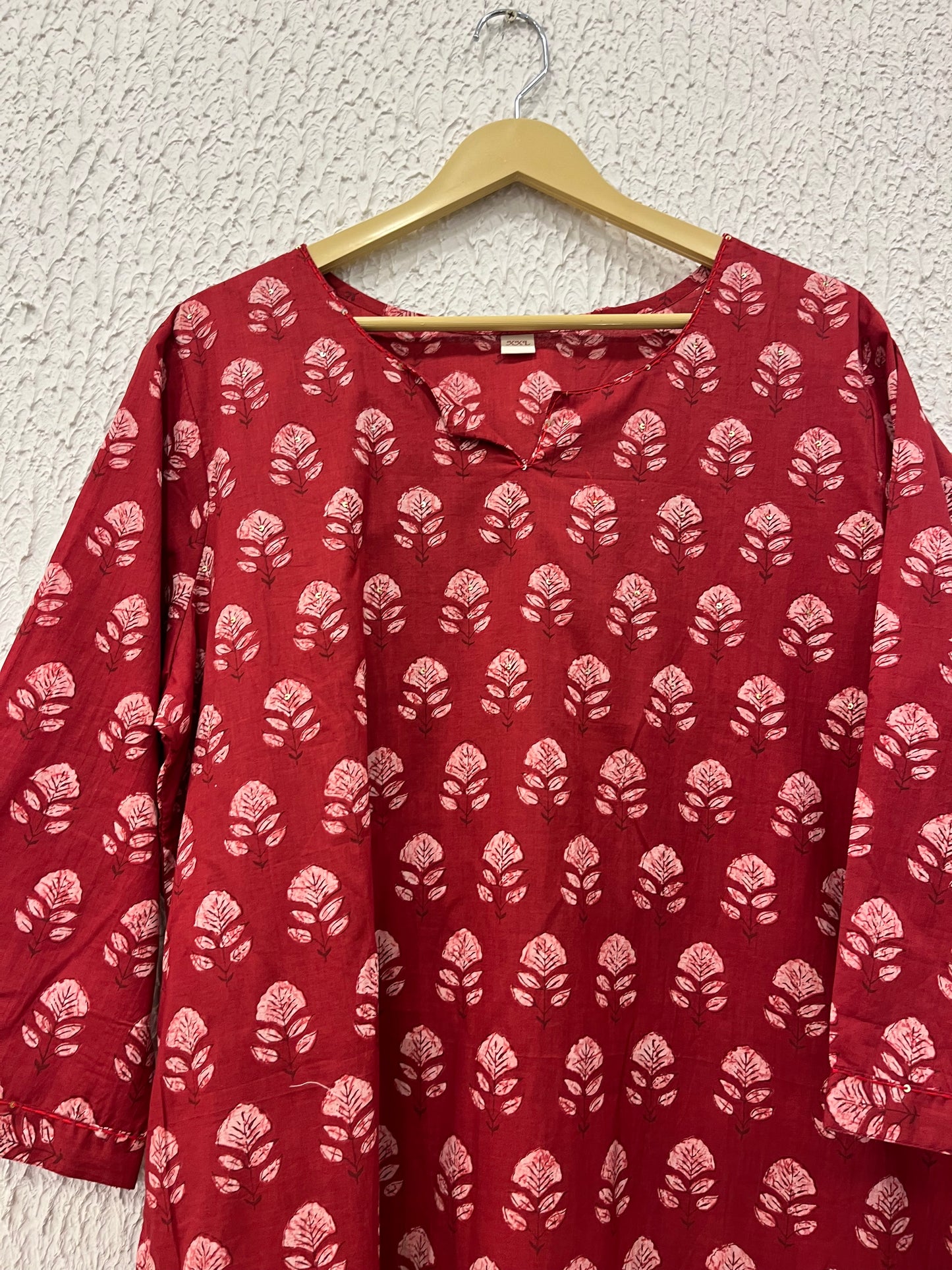 Red Floral print cotton Kurta.
