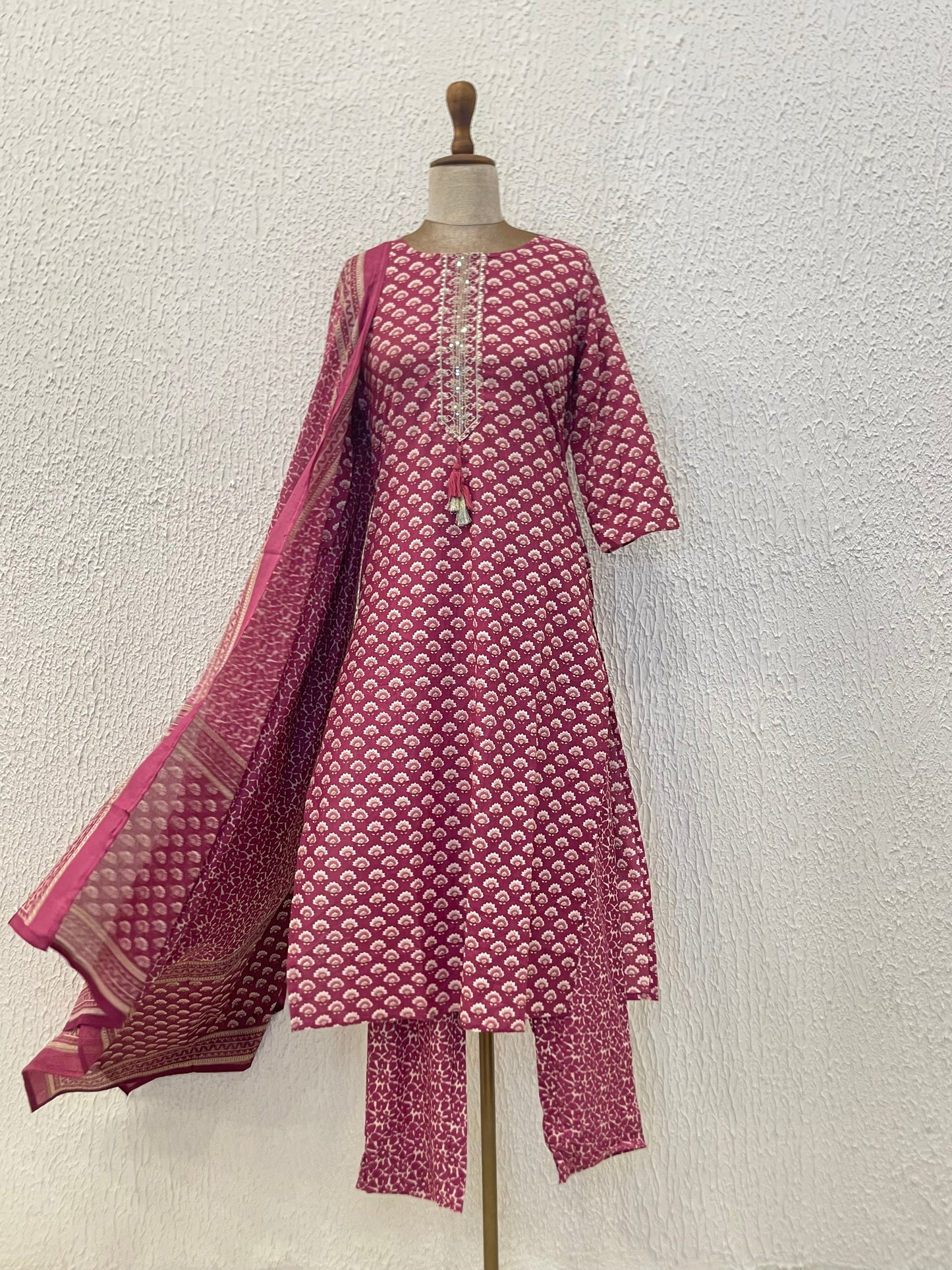 Pink Cotton Dupatta Set with embroidery on neck.