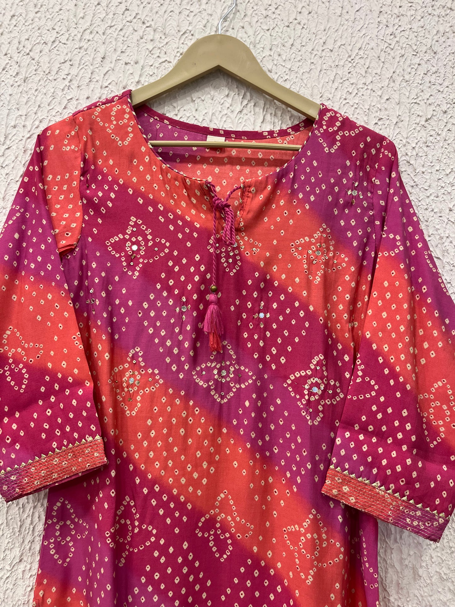 Pink/Blue Bandej print muslin Kurta.