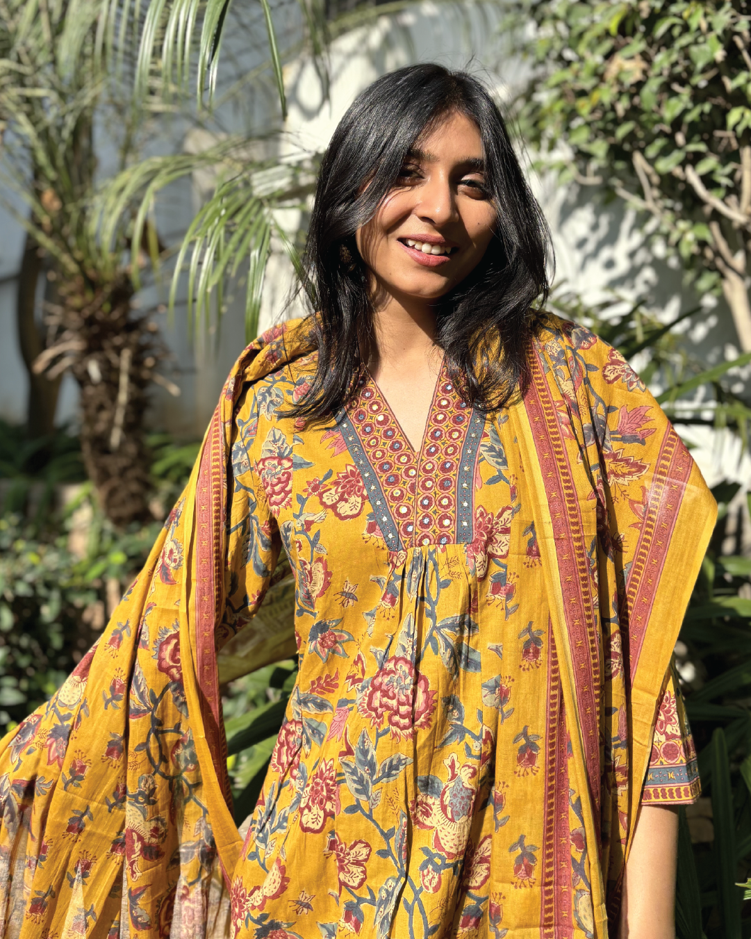 Floral V-neck Printed Cotton Straight Suit Set