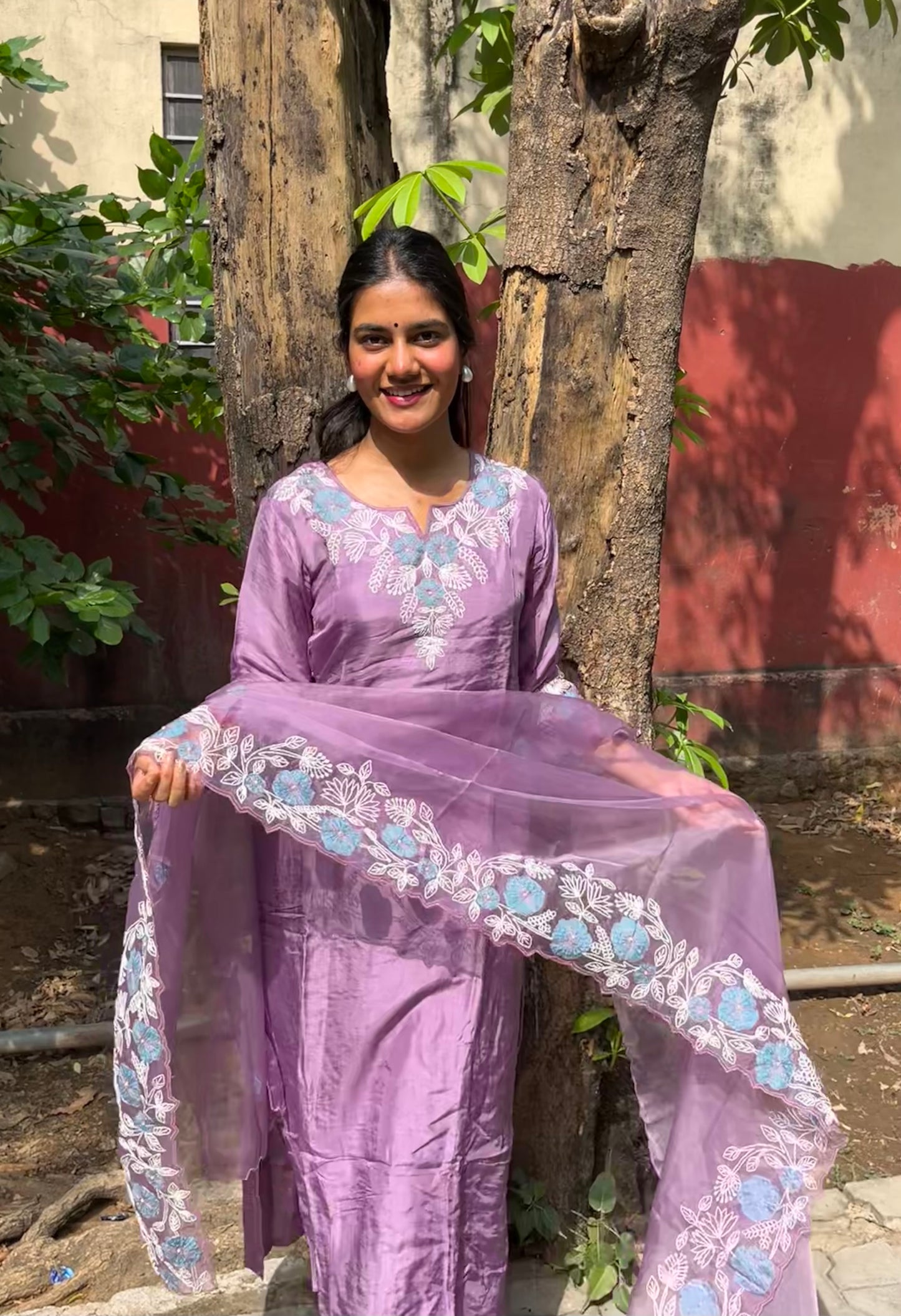Lavender Silk Suit Set With Organza Thread Work Dupatta