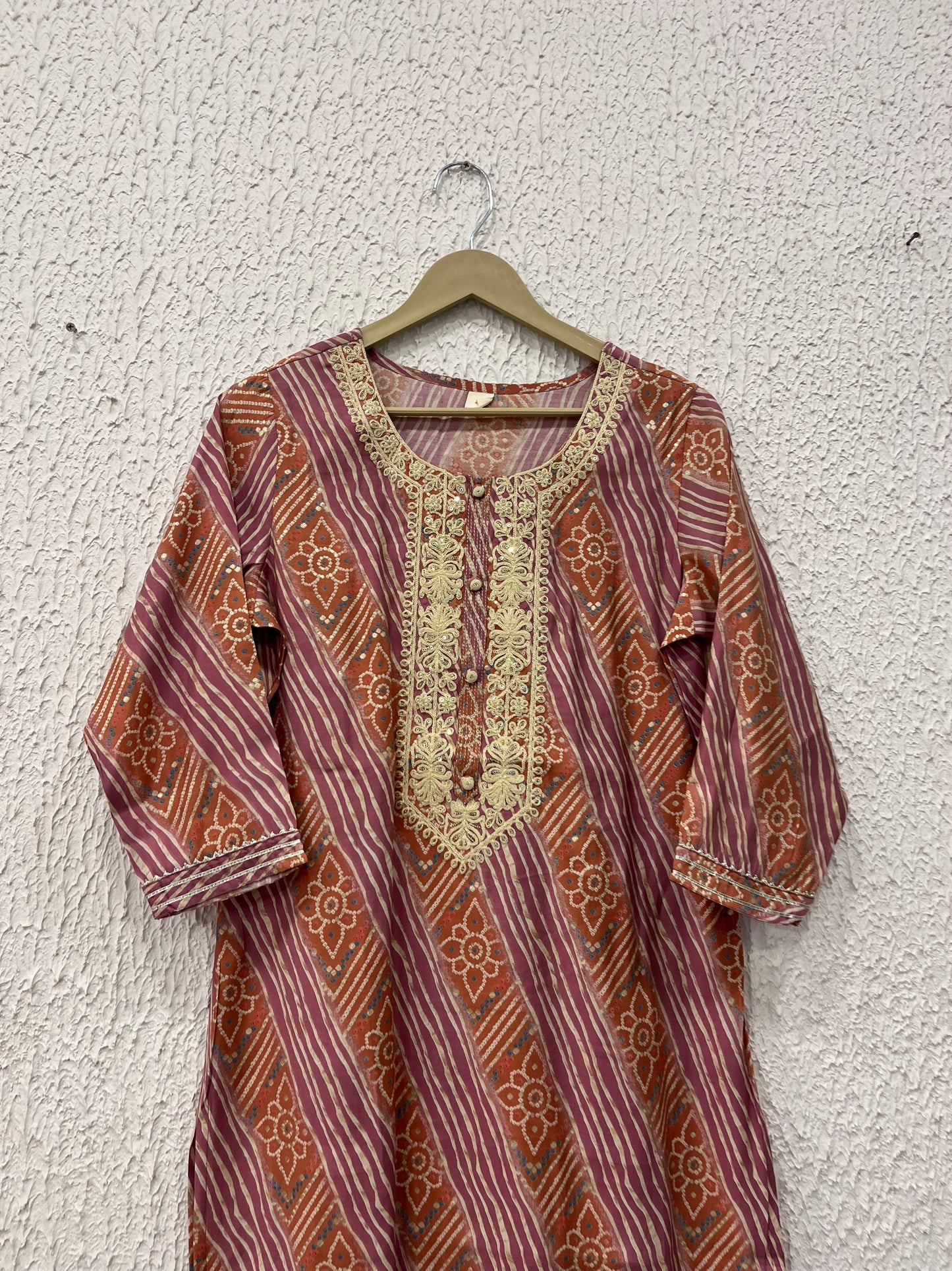 Pink Bandej print muslin Kurta.