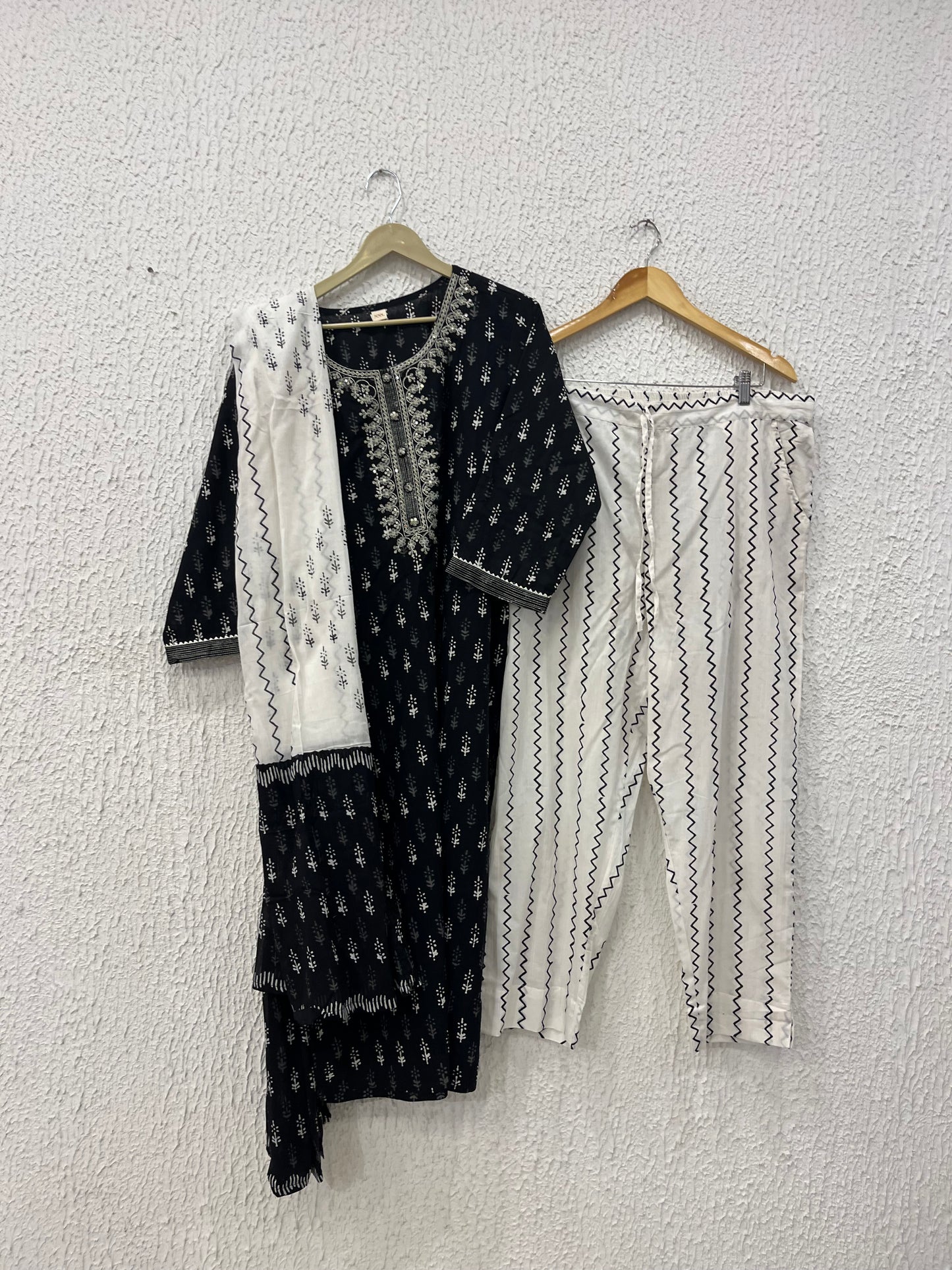 Black printed cotton kurta set with dupatta