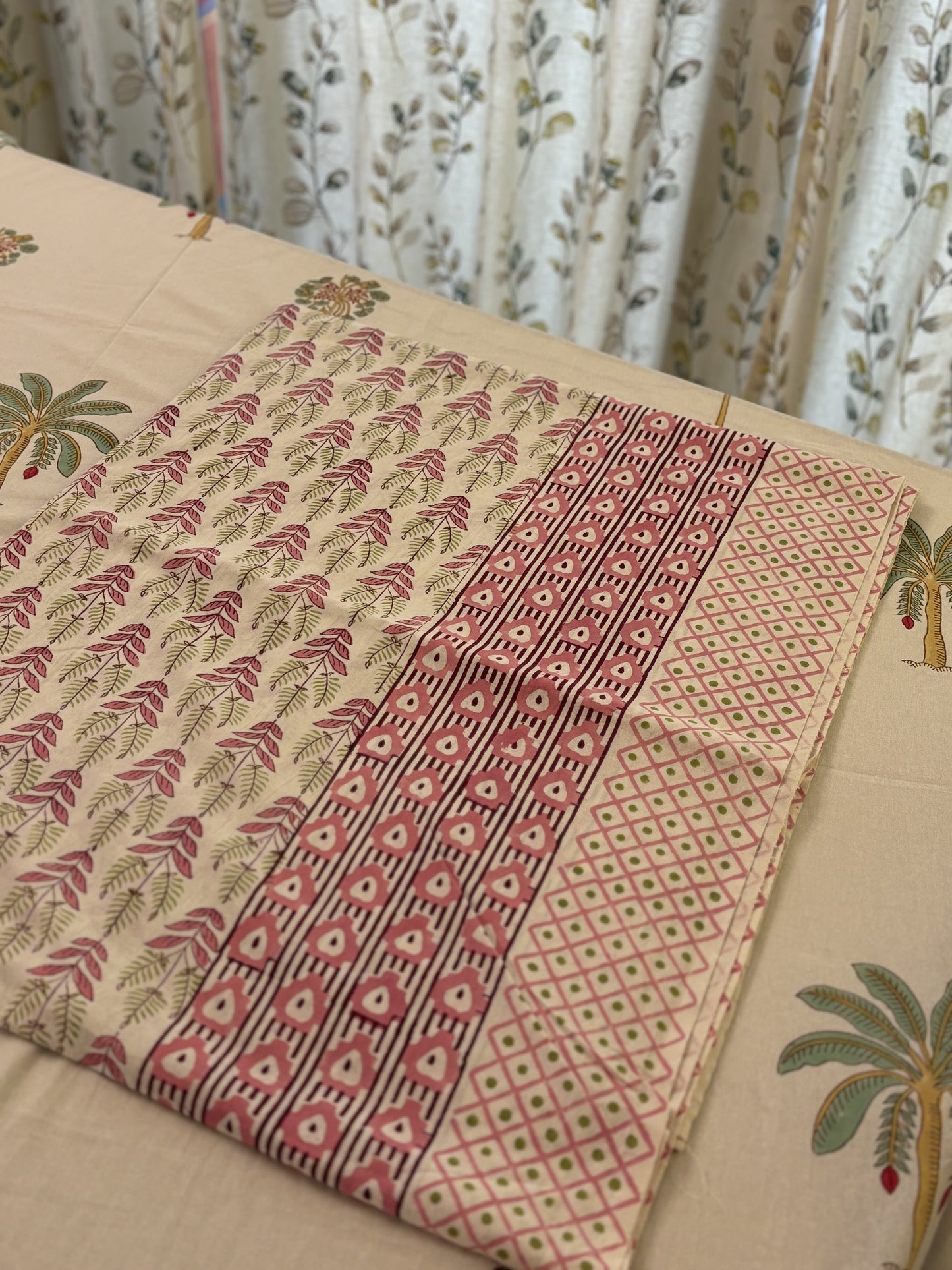 Pink Floral Butah Print Cotton Bedsheet Set