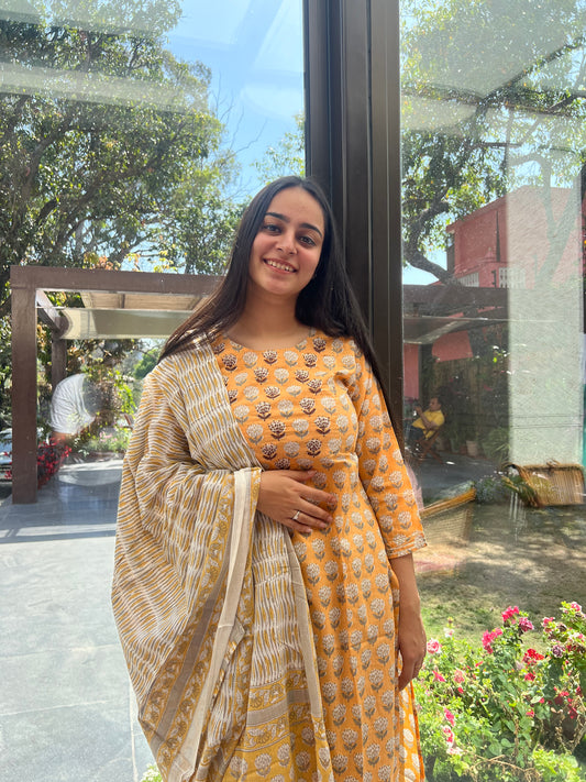 Yellow Cotton Dupatta Set.
