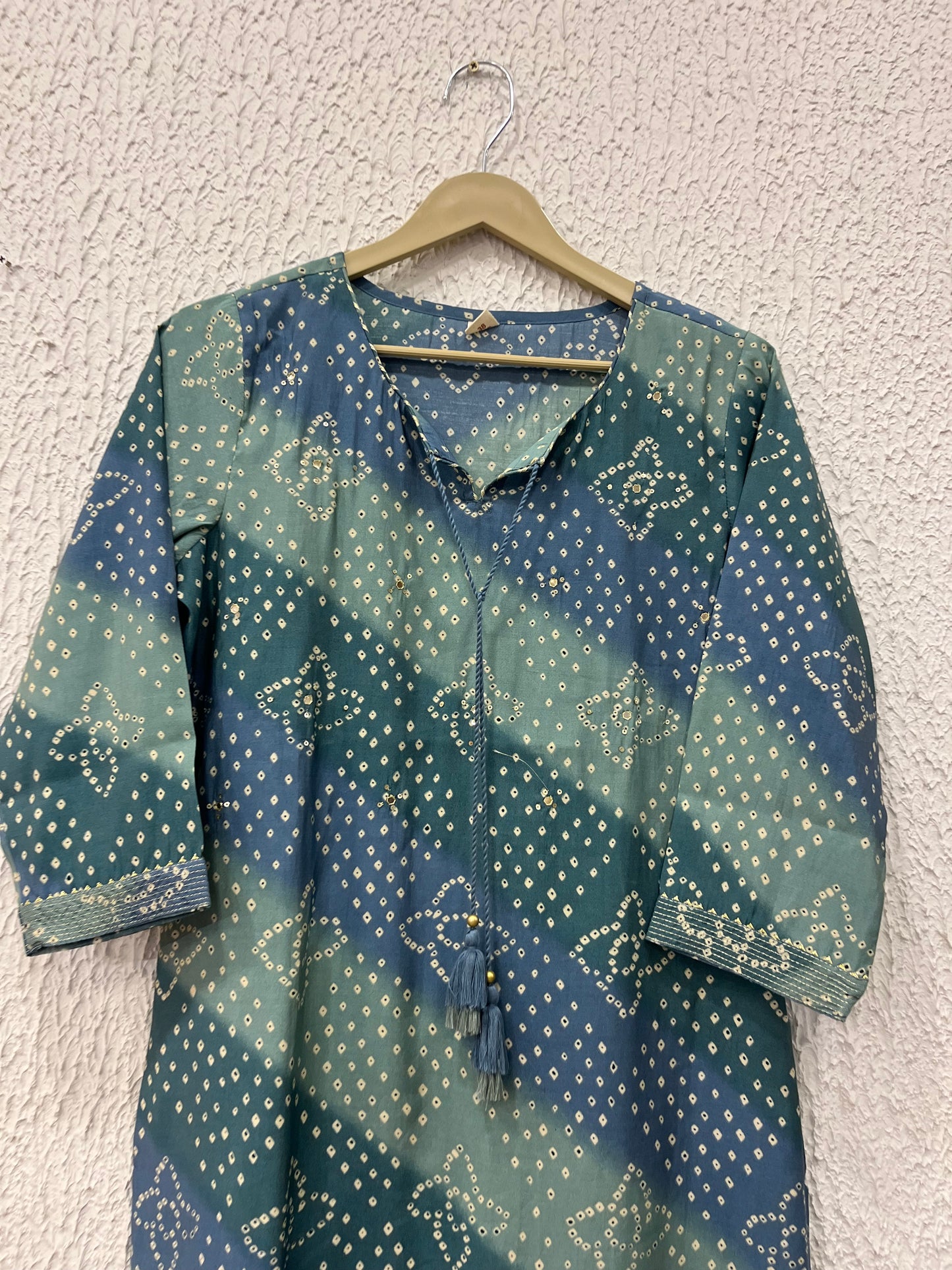 Pink/Blue Bandej print muslin Kurta.