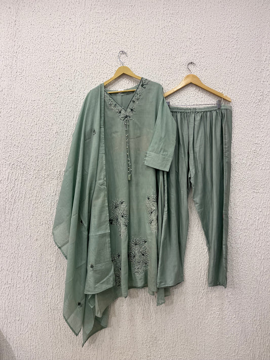 Sea Green Mul Cotton Suit Set with hand katha work