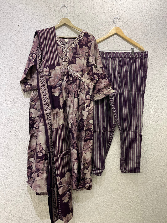 Purple Muslin Suit Set With Cotton Dupatta