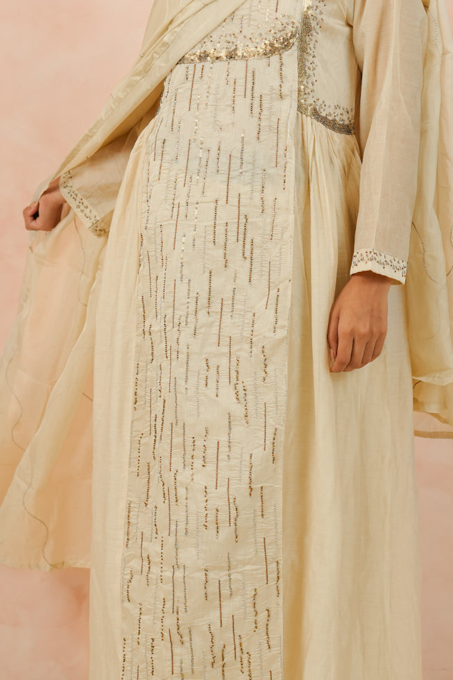 Off-White Hand-Embroidered Mul Chanderi Suit Set