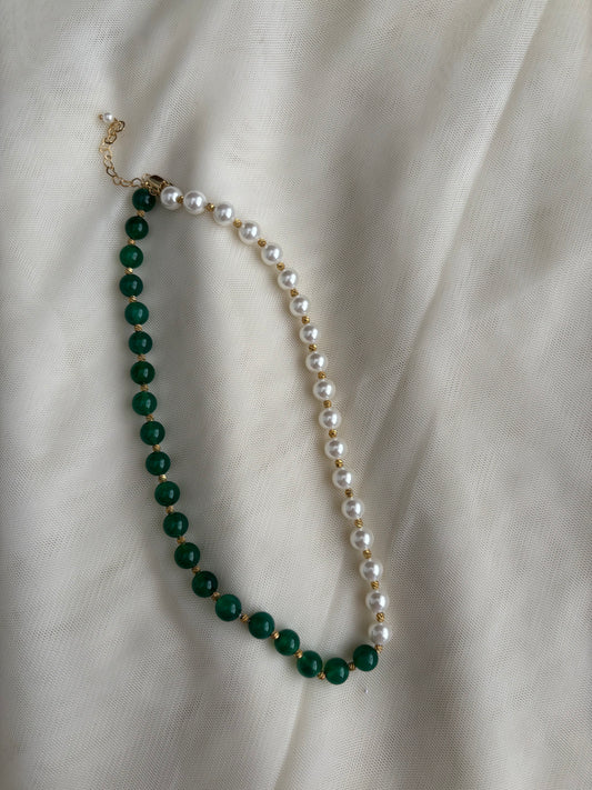 Beaded Short Necklace