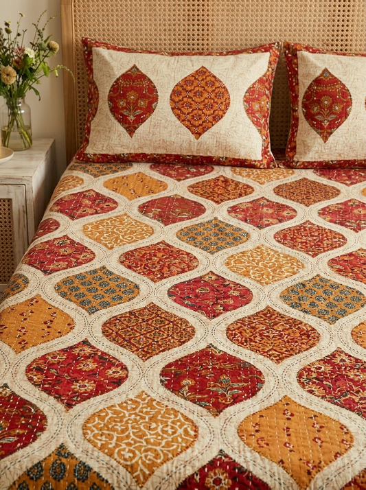 Red Patchwork Print Cotton Bedsheet Set